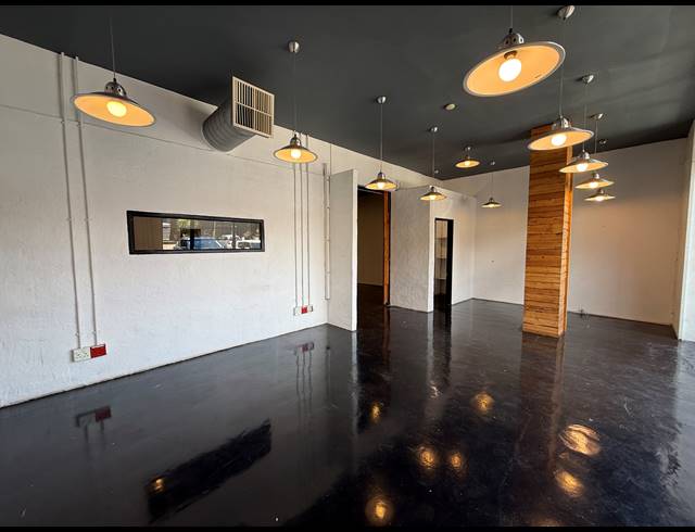 228M² OFFICE TO LET IN MILPARK